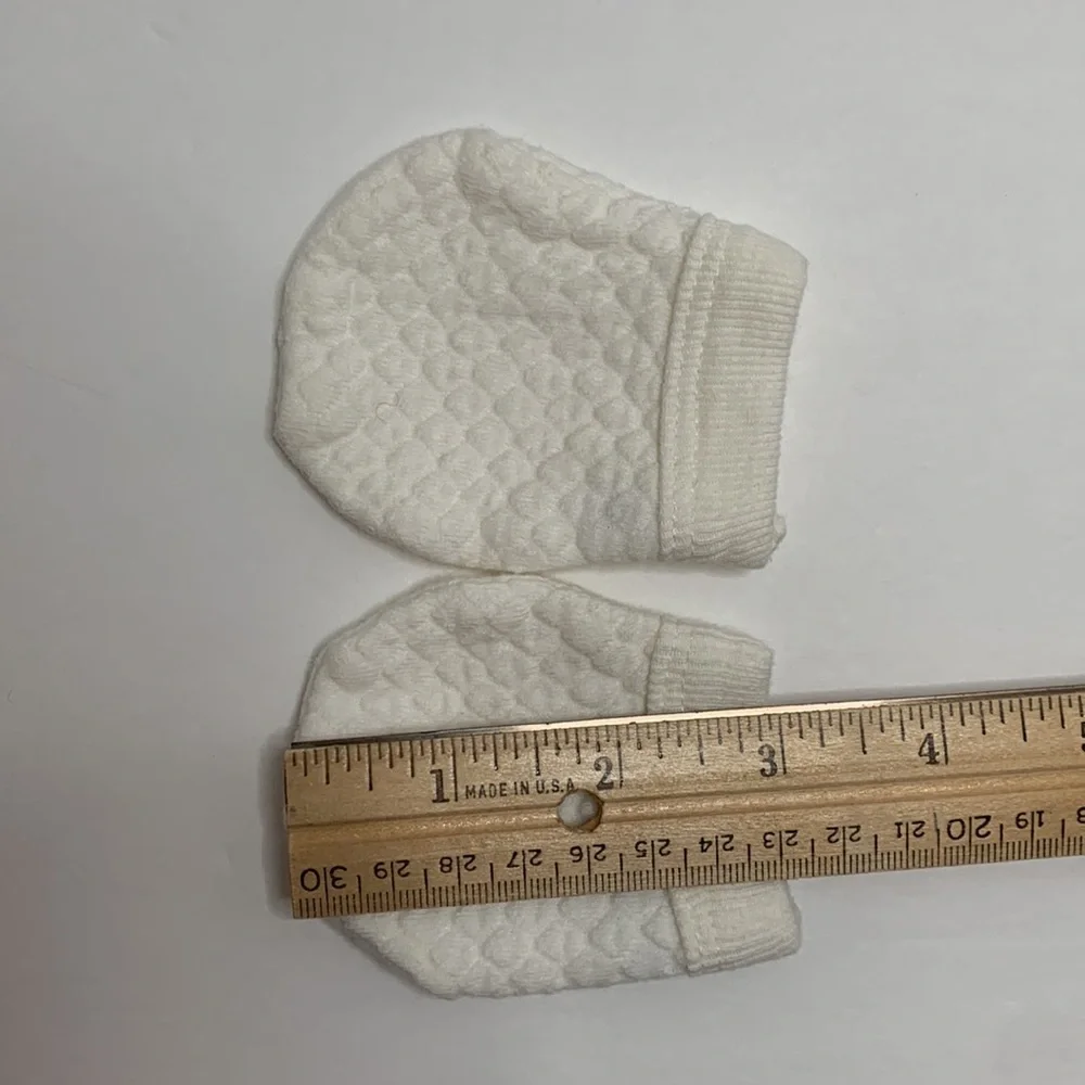 ⭐️LAST CHANCE ITEM⭐️ Infant No Scratch Mittens